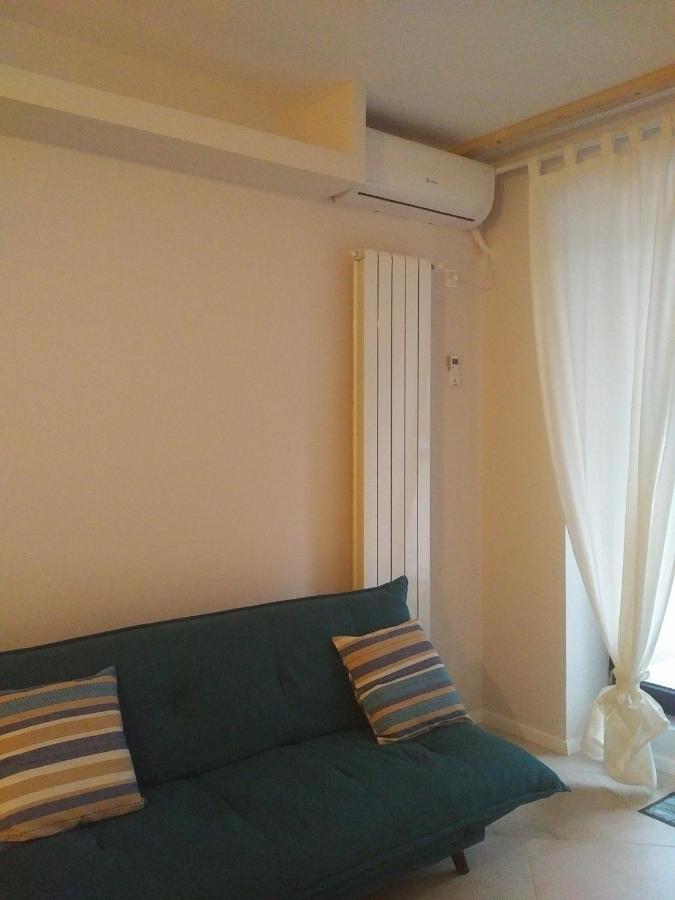 Marina Central Sunshine Studio Appartamento Bucarest Esterno foto
