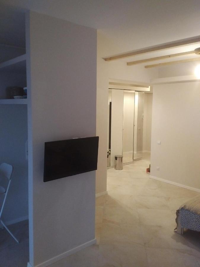 Marina Central Sunshine Studio Appartamento Bucarest Esterno foto